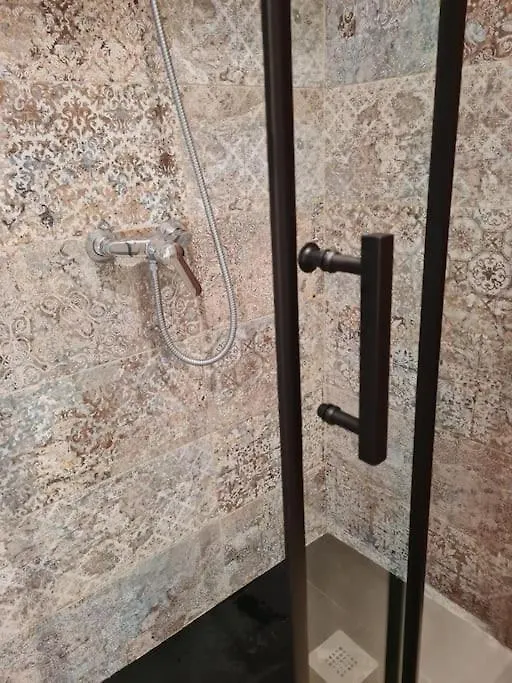 La Casita Verde. Metro Cerca Del Casco Viejo Bilbao 0*,